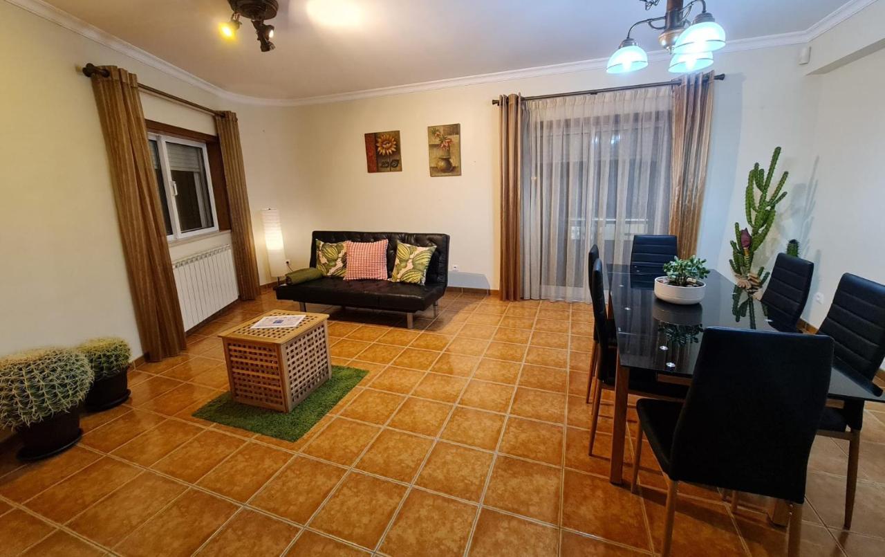 Casa Hintze Ribeiro Appartamento Aveiro Esterno foto